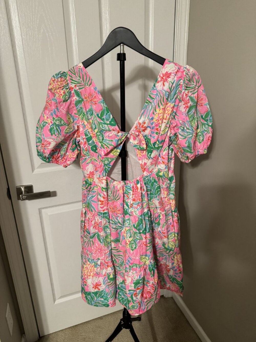 Lilly Pulitzer Nalani Short Sleeve Cotton Dress puff sleeves Journey to the Jung - Picture 2 of 3